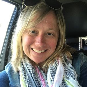 Meet your Posher, Caroline